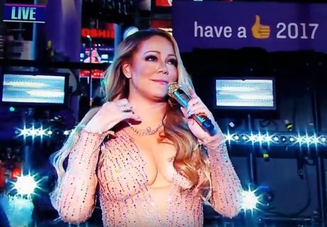 Silence from Mariah Carey's New Year's Eve performance is like missing leads from live chat. PHOTO: ABC TV